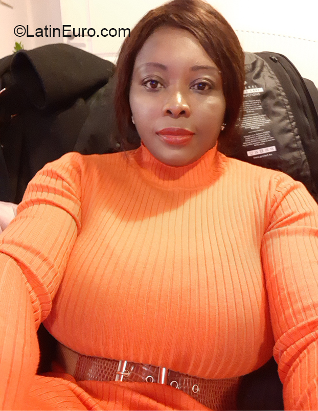 Date this cute Belgium girl Nadelyne from Diest BE124