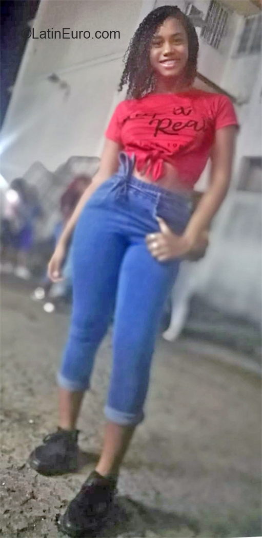 Date this beautiful Panama girl Kaila from Panama City PA1179
