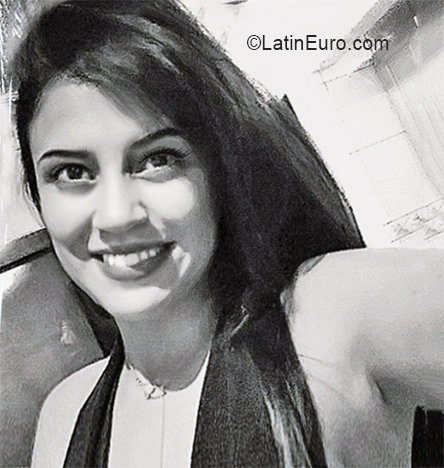 Date this lovely Brazil girl Andressa from Santa Maria BR11017