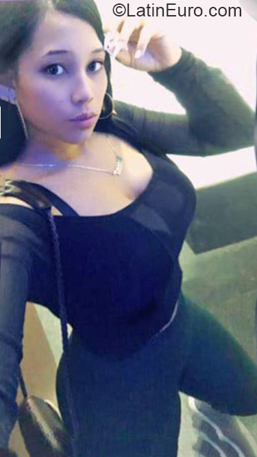 Date this funny Dominican Republic girl Joanna from La Vega DO37177