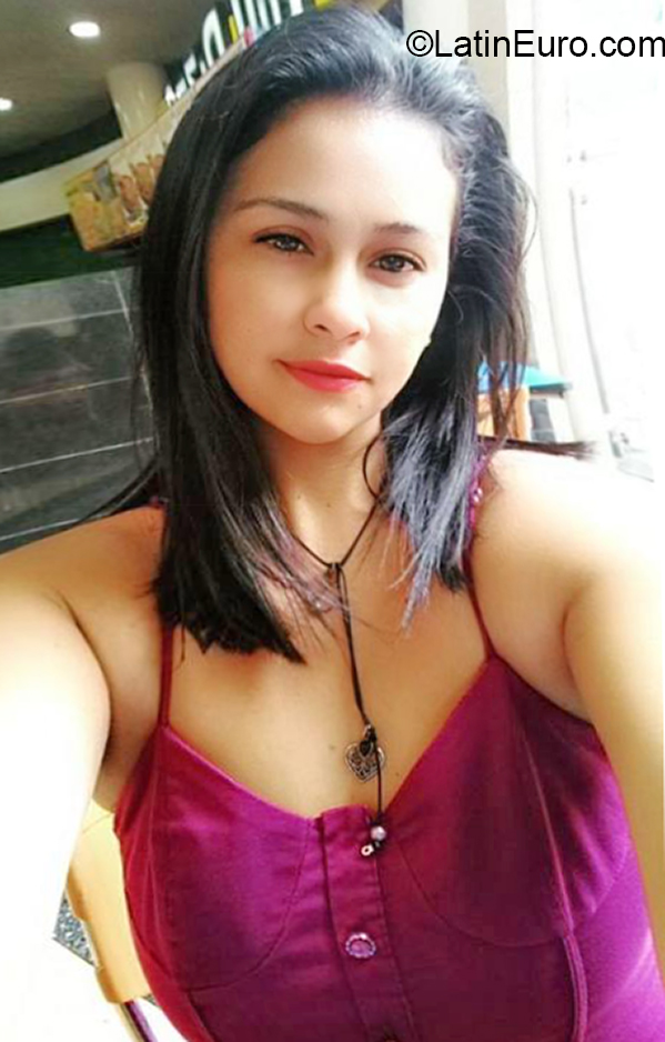 Date this stunning Venezuela girl Carol from Tachira VE2948