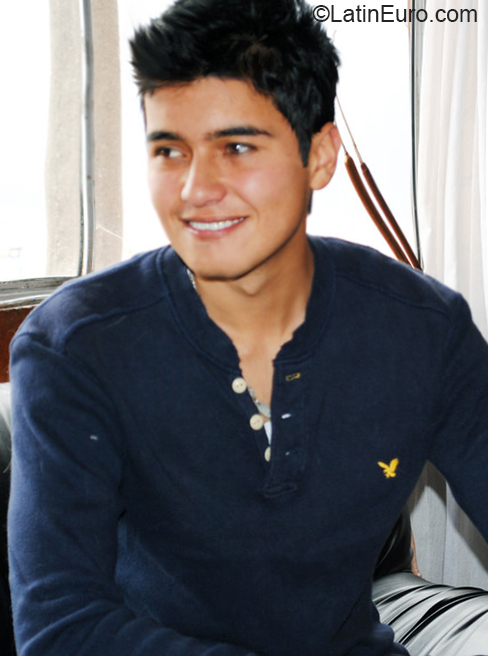 Date this sensual Peru man Ricardo from Lima PE1490
