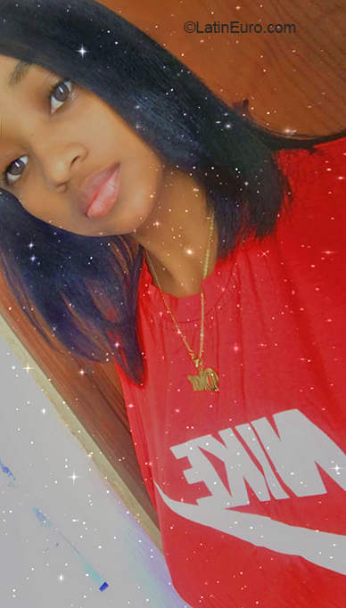 Date this georgeous Dominican Republic girl Ada from San pedro de macoris DO37258