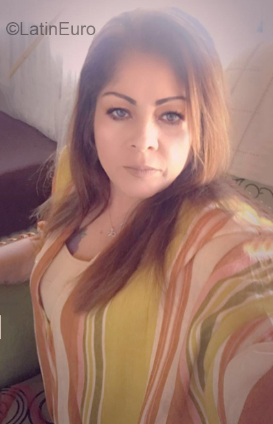 Date this beautiful Mexico girl Elena from Guadalajara MX1774