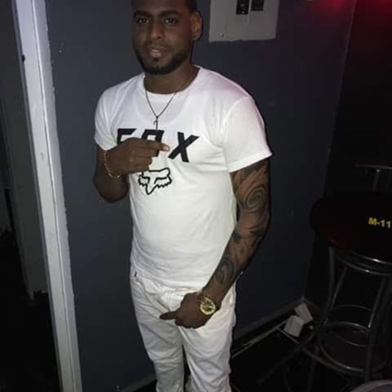 Date this athletic Dominican Republic man Tomas enrrique from Santo Domingo DO37388