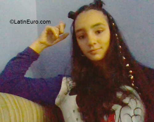 Date this young Uruguay girl Lucia from Montevideo UY44