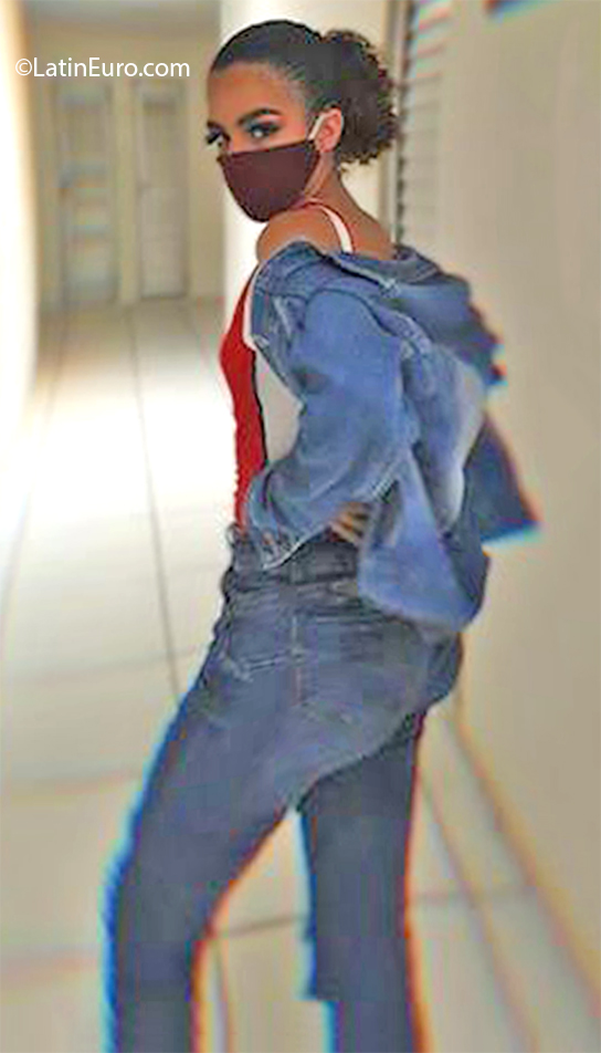 Date this georgeous Brazil girl Sara from Sao Paulo BR11059