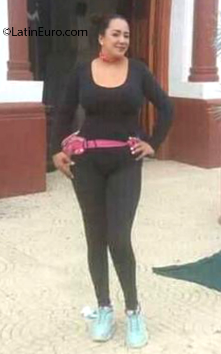 Date this cute Colombia girl Elena palacio from Medellin CO26904