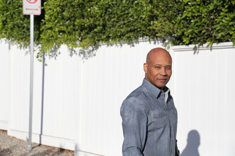 Date this young United States man Rock from Los Angeles US20672