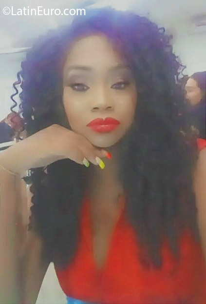 Date this fun Brazil girl Denise Luz from Guaiba BR11067