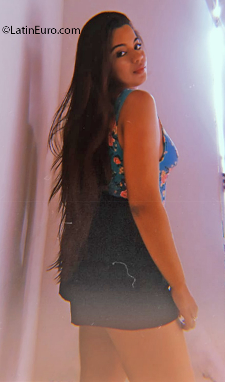 Date this funny Brazil girl Kelly from Teresina BR11070