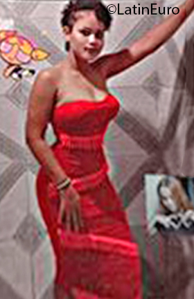 Date this good-looking Brazil girl Dreh from Ariquemes BR11072