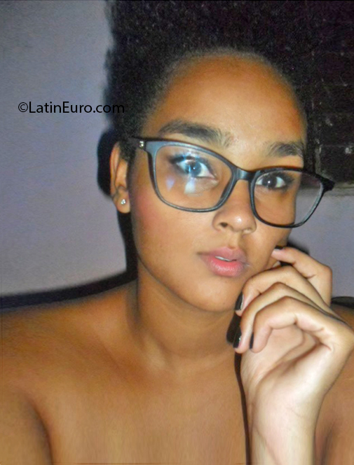 Date this hot Brazil girl Mara from Ponte Nova BR11081