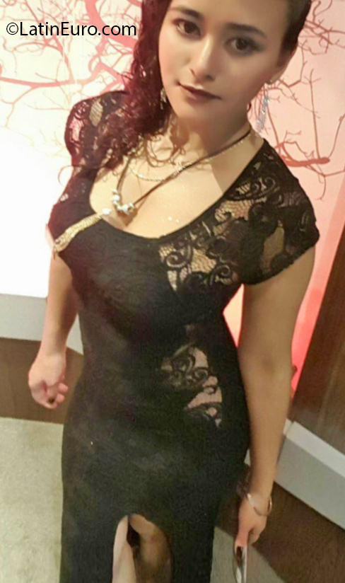 Date this fun Colombia girl Patricia from Bogota CO27341