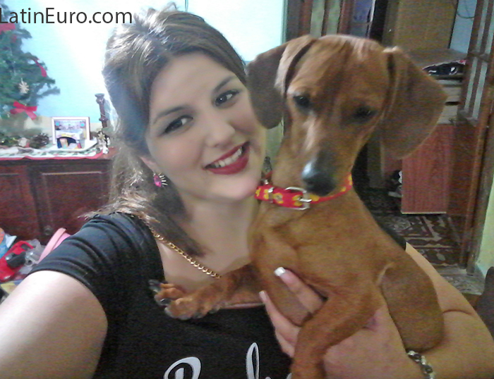 Date this sensual Argentina girl Flor from Santa Fe AR365