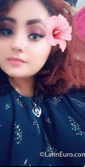 Date this sensual El Salvador girl Jazmin from San Salvador SV109