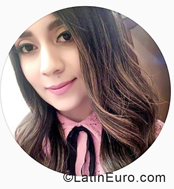 Date this voluptuous Ecuador girl Lissett from Guayaquil EC470