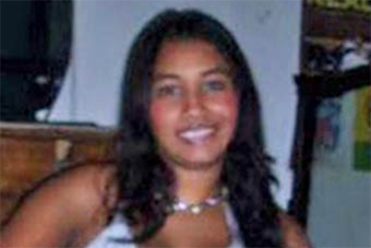 Date this happy Colombia girl Yoshira from Barranquilla CO30324