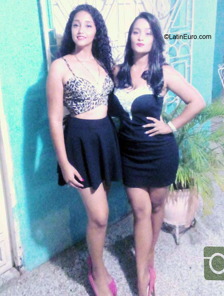 Date this funny Venezuela girl Loreany from Cabimas VE3151