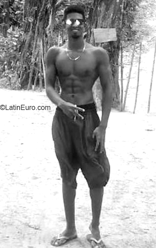 Date this gorgeous Dominican Republic man Francisco from Puerto Plata DO38218
