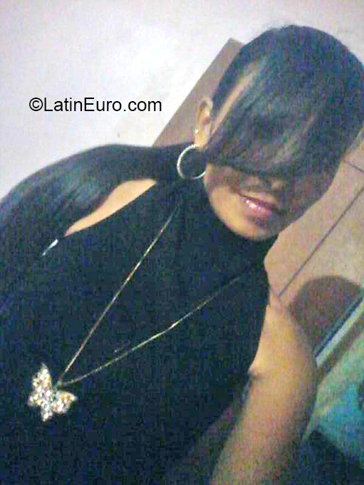 Date this exotic Venezuela girl Paola from Maracaibo VE3223
