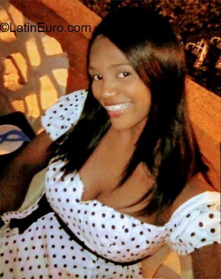 Date this good-looking Colombia girl Zuleimy from Cartgena CO27501