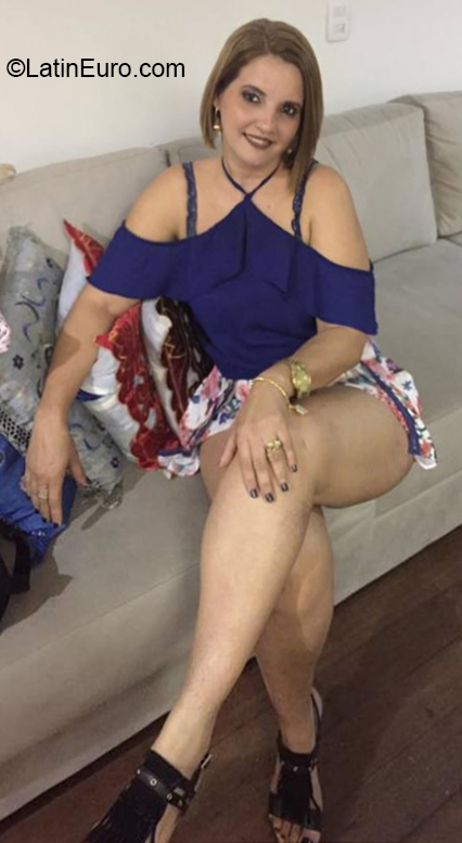 Date this tall Brazil girl Cintia rocha from Recife BR11166