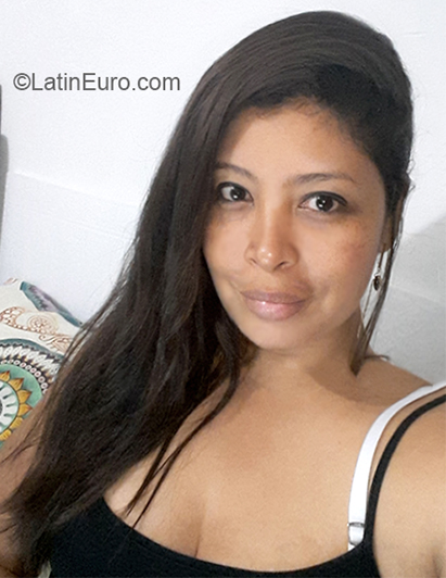 Date this charming Colombia girl Jeal from Villavicencio CO27611