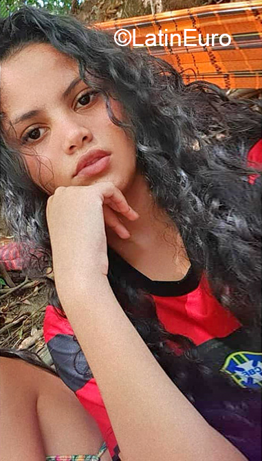 Date this beautiful Brazil girl Karine from Palmas BR11178