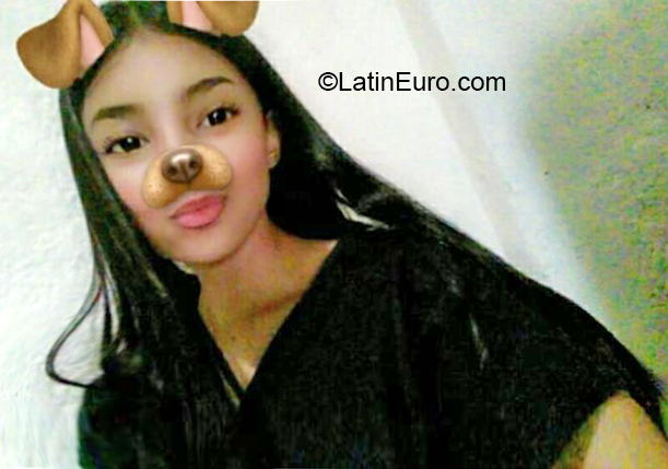 Date this delightful Venezuela girl Sofya from Los Teques VE3281