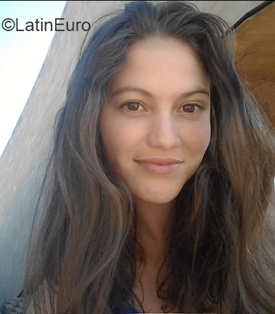 Date this athletic Colombia girl Kari from Cucuta CO27928