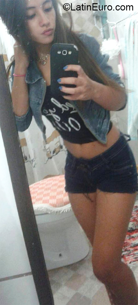 Date this cute Argentina girl Carla from San Martin AR459