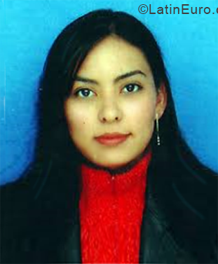 Date this voluptuous Colombia girl Pamela from Cali CO29912