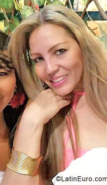 Date this nice looking Colombia girl Olga from Neiva CO28164