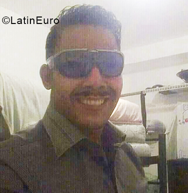 Date this gorgeous Venezuela man Jean carrlos from Caracas VE3374