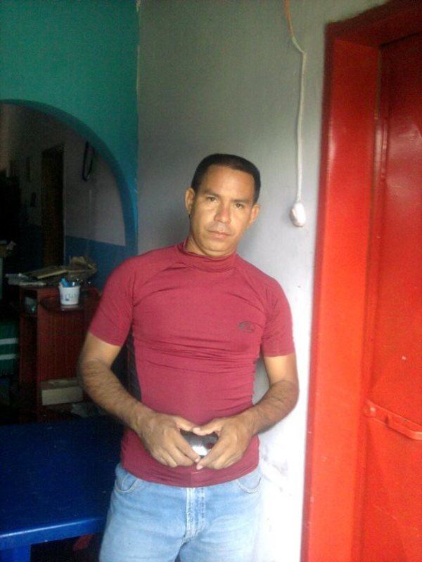 Date this good-looking Venezuela man Roberto alvarez from Florida VE3386