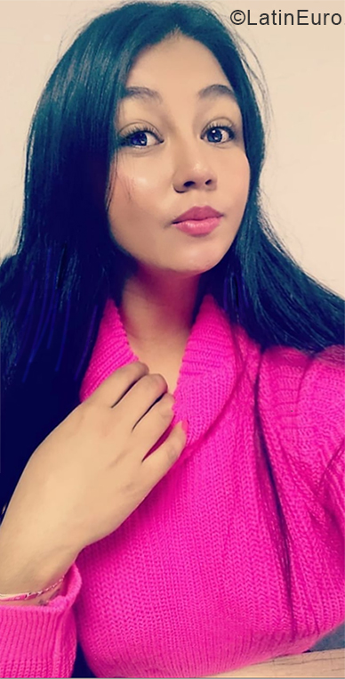 Date this lovely Colombia girl Lorena from Bogota CO28261