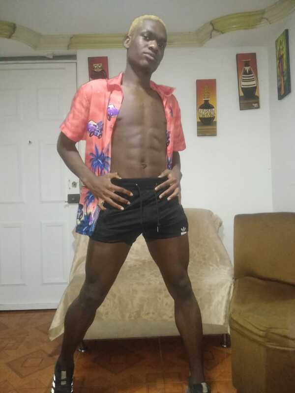 Date this good-looking Colombia man Edwin from Medellin CO28439