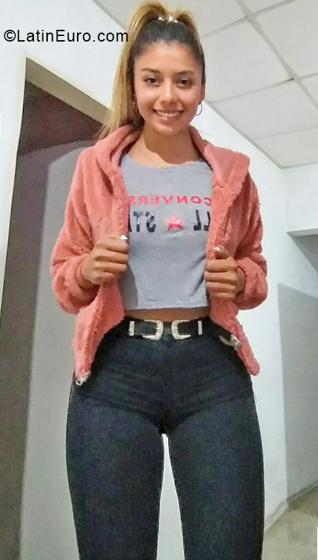 Date this passionate Argentina girl Sole from Parana AR524