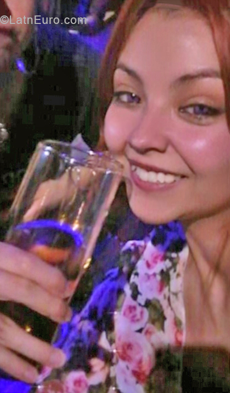 Date this lovely Argentina girl Cindy from Cordoba AR529