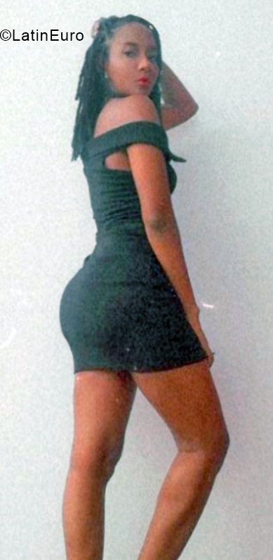 Date this fun Ecuador girl Judy from Esmeraldas EC929