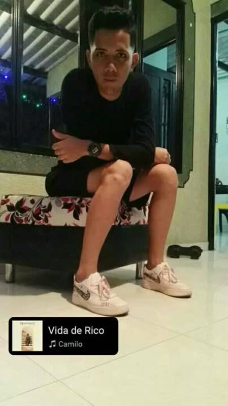 Date this pretty Colombia man Wilkar from Colombia CO28540