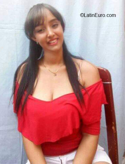 Date this good-looking Venezuela girl Yose maria from Valencia VE3497
