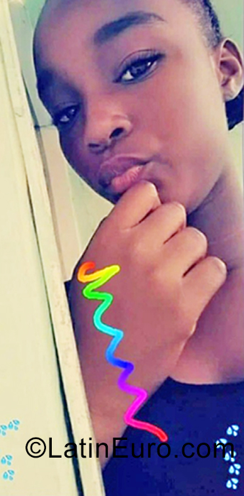 Date this sensual Dominican Republic girl Llina from San Pedro De Macoris DO38816