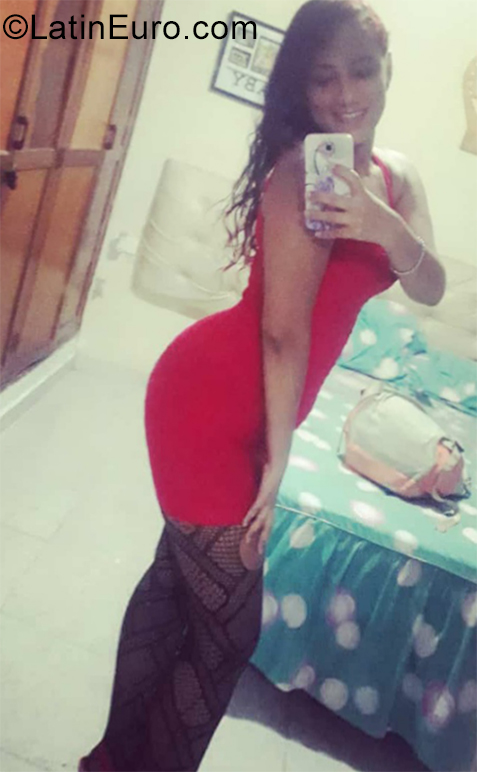 Date this stunning Colombia girl Yuliana from Cartagena CO28683