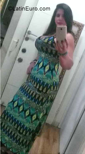 Date this lovely Chile girl Yasmin from Santiago CL209