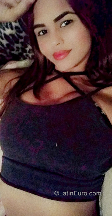 Date this passionate Venezuela girl Yuleiny from Maracaibo VE3568