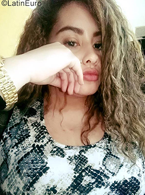 Date this funny Peru girl Alexandra from Arequipa PE1751
