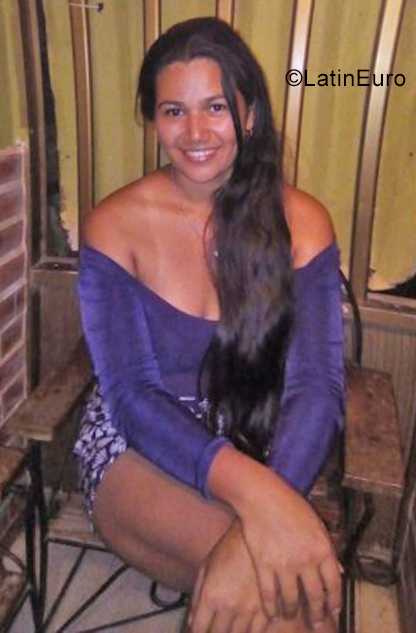 Date this sultry Venezuela girl Whileska from Porlamar VE3655