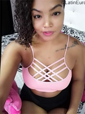 Date this funny Colombia girl Fanny from Cali CO29126